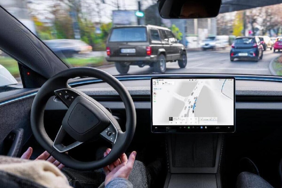 Guida autonoma supervisionata: il caso Tesla arriva al Senato