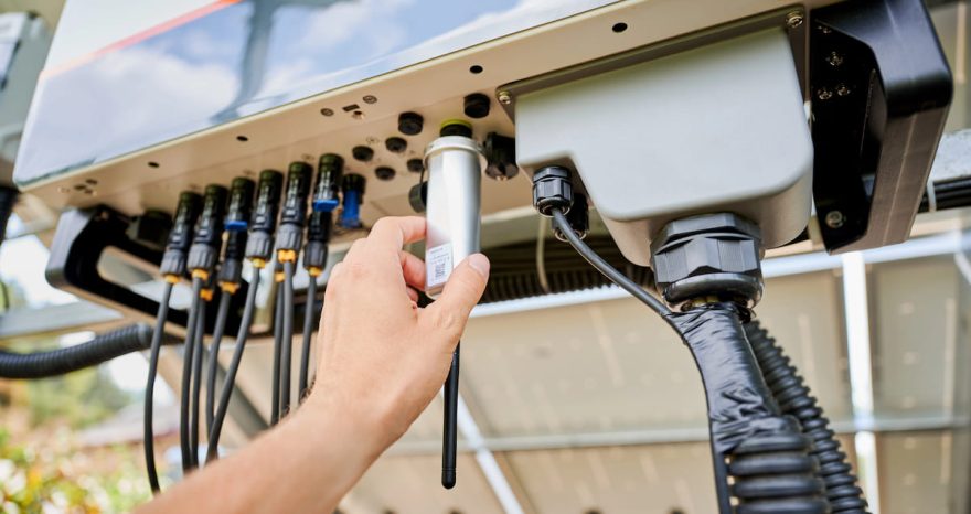Rinnovabili • Inverter da paesi “ad alto rischio”, l’UE conferma: esclusi da fondi UE