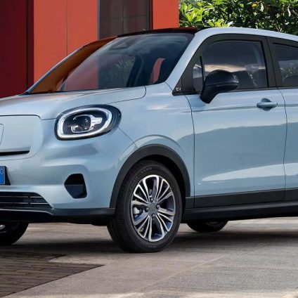 Rinnovabili • L’elettrico trascina il mercato auto: raddoppiano le immatricolazioni rispetto al 2025