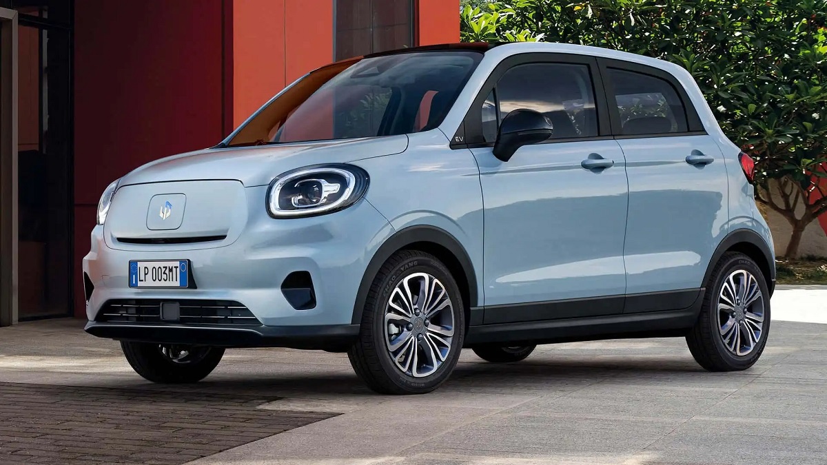 L’elettrico trascina il mercato auto: raddoppiano le immatricolazioni rispetto al 2025