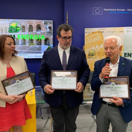 Rinnovabili • Premio V Forum Energia Legambiente al direttore di Rinnovabili. Spagnolo: