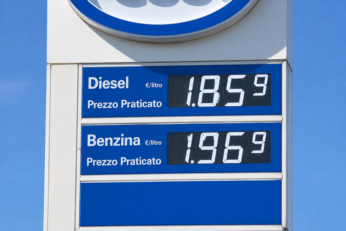 Prezzo benzina e diesel continua il su e giù: automobilisti disorientati