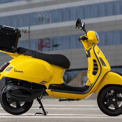 Rinnovabili • La Vespa a benzina si trasforma in elettrica: ecco come con il kit Newtron