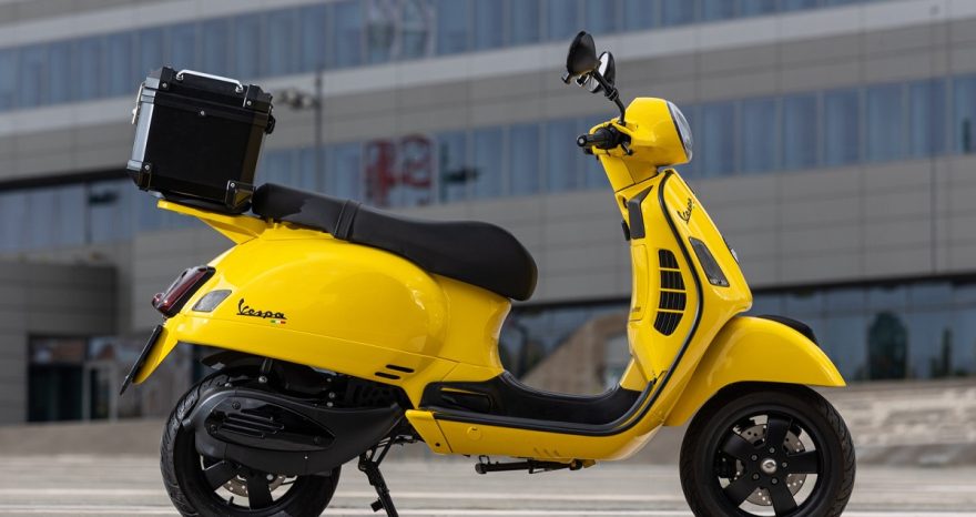 Rinnovabili • La Vespa a benzina si trasforma in elettrica: ecco come con il kit Newtron