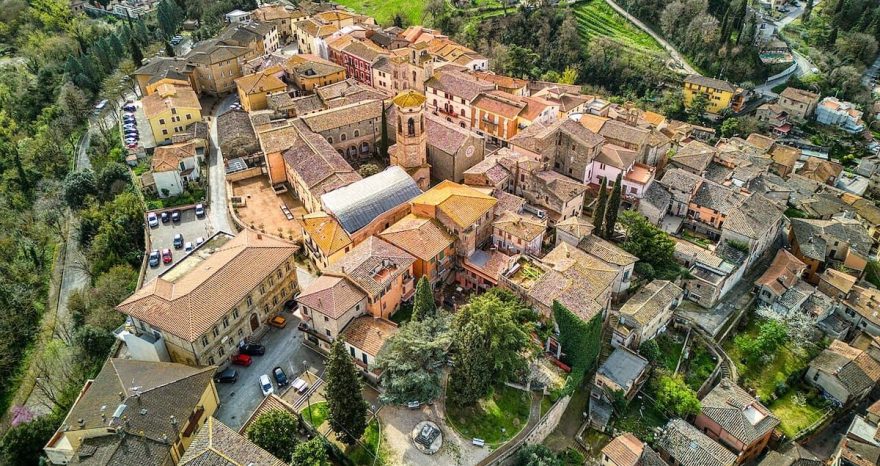 Rinnovabili • Umbria: 17 mln per promuovere FV ed accumulo nelle imprese