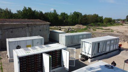 Rinnovabili • Al via i lavori a Finsterwalde: LION Smart consegna i container di accumulo a batteria per il grande progetto del partner Renoc