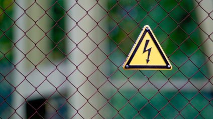 Rinnovabili • Cosa rischia il sistema elettrico italiano questa estate?