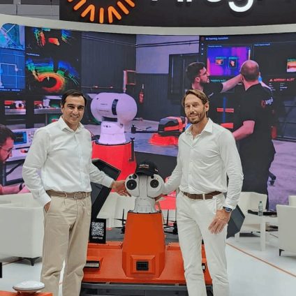 Rinnovabili • Areg AI amplia la propria piattaforma autonoma per l'O&M solare con cinque nuovi robot e l'acquisizione di Ansasol Services