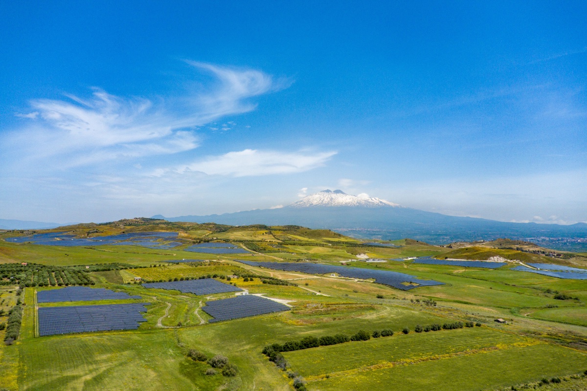 Iberdrola Italia inaugura in Sicilia, uno dei più importanti impianti fotovoltaici del Paese