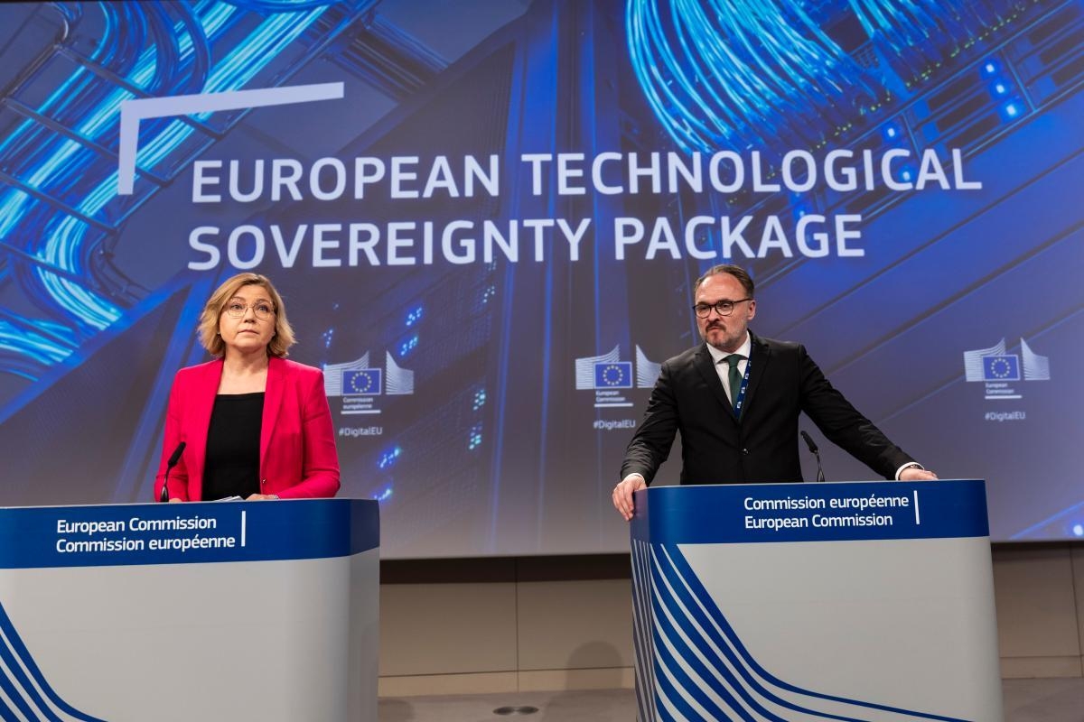 Sovranità tecnologia: l’Ue adotta roadmap per la digitalizzazione energetica