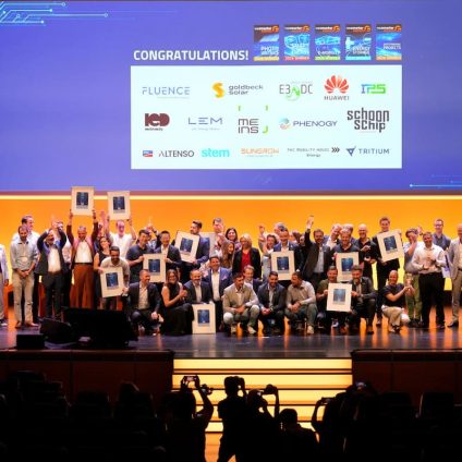 Rinnovabili • Dai BESS al sodio al montaggio robotico per il fv, il meglio dell’innovazione a The Smarter E Europe