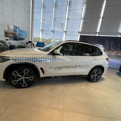 Rinnovabili • Auto a idrogeno, strumento di resilienza e indipendenza europea