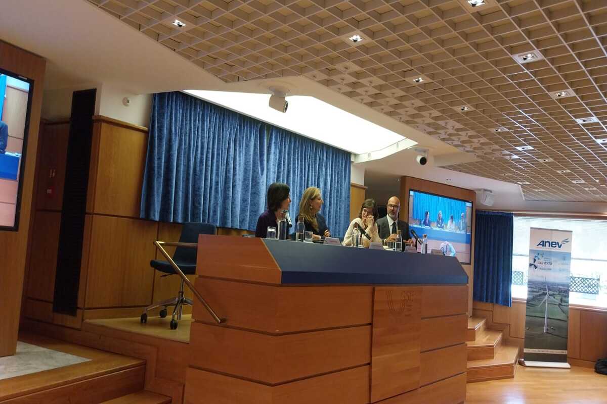 Eolico e sicurezza energetica, ANEV: “Basta veti, liberiamo 117 GW di progetti bloccati”