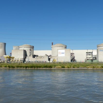 Rinnovabili • Ondate di calore estremo: i fiumi bollenti mettono in crisi i reattori francesi