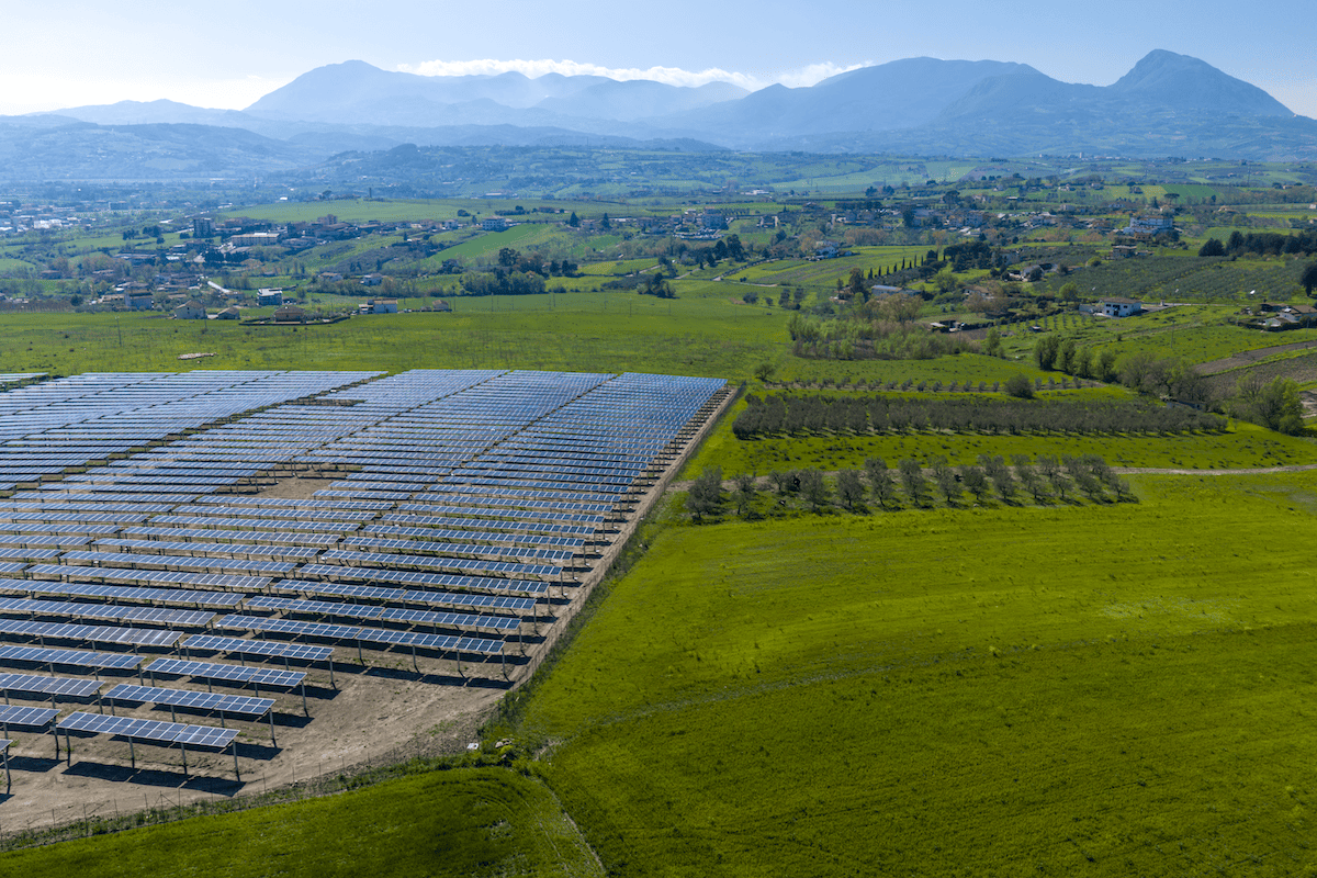 RWE avvia i suoi primi impianti Agri-PV su scala commerciale in Italia