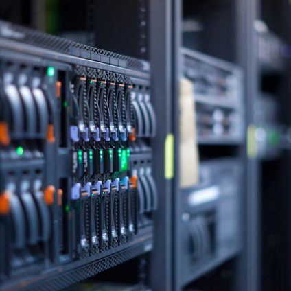 Rinnovabili • inquinamento-data-center-google-amazon