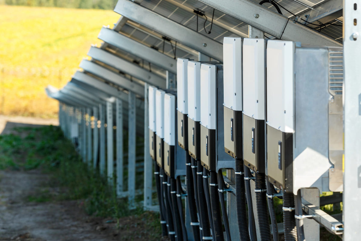 Divieto UE sugli inverter cinesi, ecco cosa rischia il fotovoltaico europeo