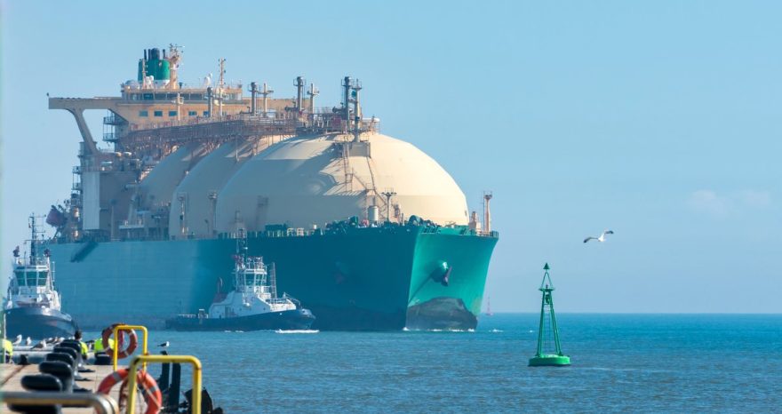 Rinnovabili • domanda-gas-naturale-in-calo-minore-offerta-spinge-in-alto-prezzi