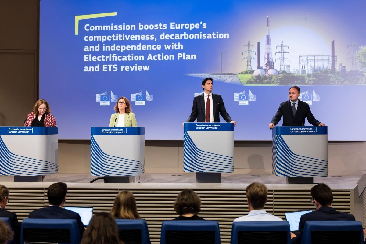 Rinnovabili • Ecco l’Electrification Action Plan, il piano che renderà l’Europa il 1° continente “a trazione elettrica”