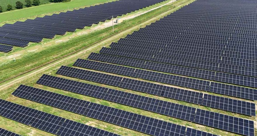Rinnovabili • L'impegno di Enercom per l'ambiente: bilancio di sostenibilità 2025