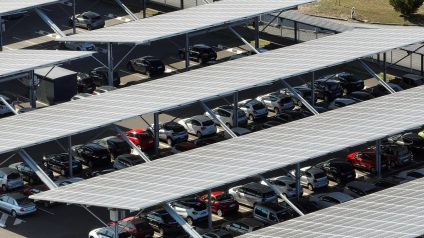Rinnovabili • Massimizzare l'autonomia: come ridurre il consumo della batteria nelle auto elettriche