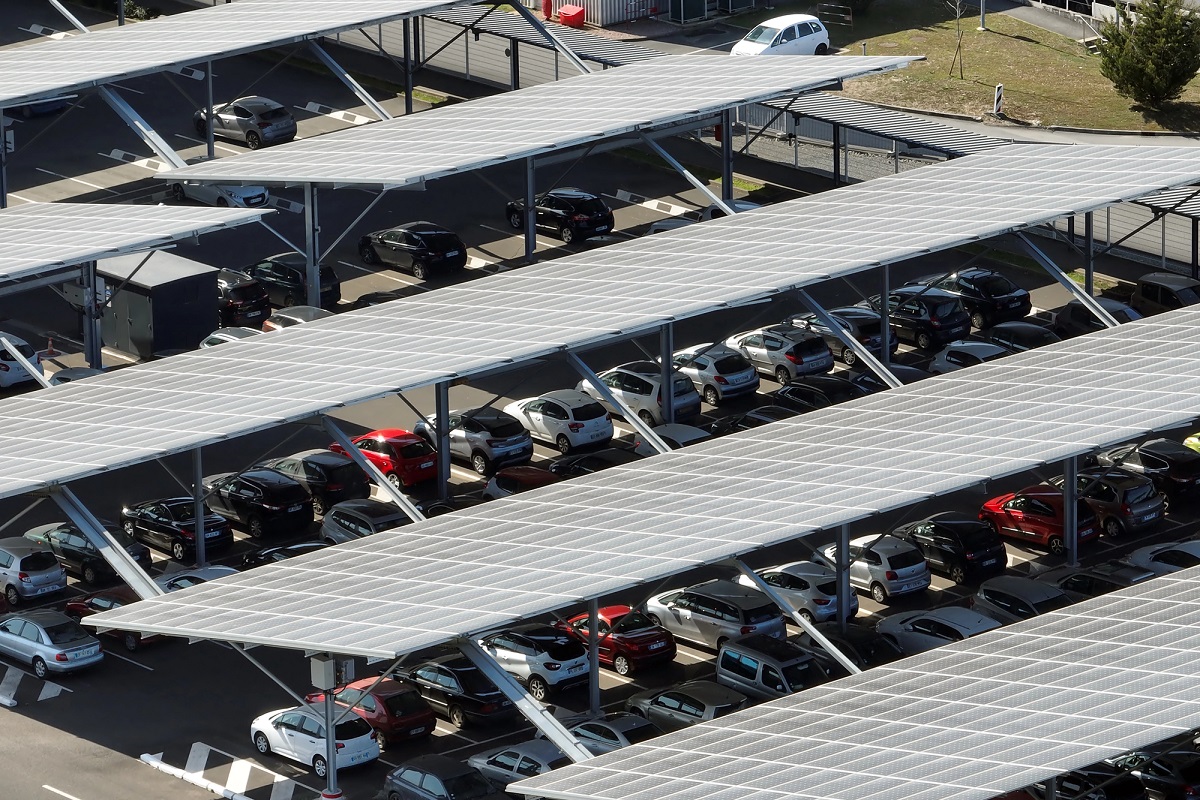 Massimizzare l’autonomia: come ridurre il consumo della batteria nelle auto elettriche