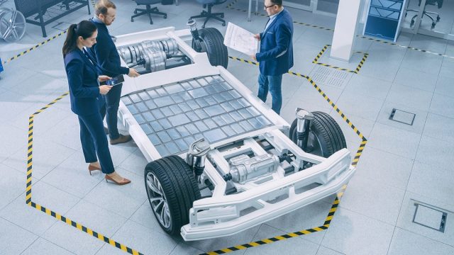 Rinnovabili • Batteria elettrica raddoppia l'autonomia: la scoperta che potrebbe cambiare il mercato auto