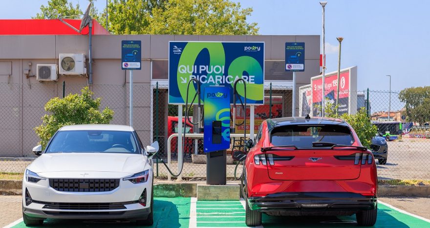 Rinnovabili • Addio ai furbetti della colonnina di ricarica: sensori rilevano se l'auto è parcheggiata