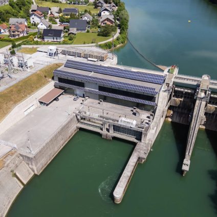 Rinnovabili • Più energia senza nuove reti: l'ibridazione idroelettrica può regalare all'Italia 7 GW di fotovoltaico