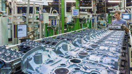 Rinnovabili • Auto elettriche: oltre 700mila posti a rischio in Europa entro il 2040. Visione pessimistica o verosimile?