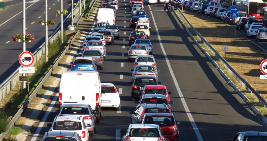 Rinnovabili • Carburanti, 700 mln di euro in più per le vacanze estive. Sconti? Non ci sono risorse