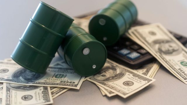 Rinnovabili • Fossilflation: perché i combustibili fossili sono diventati un rischio macroeconomico