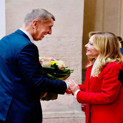 Rinnovabili • Meloni a Praga, Italia e Repubblica Ceca chiedono revisione ETS