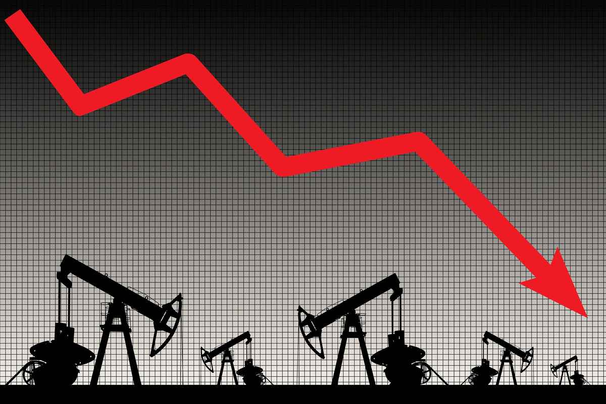Rinnovabili • Mercato del petrolio: l'offerta per il 2026 cala più del previsto