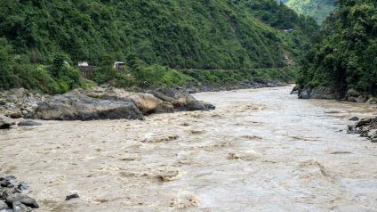 Rinnovabili • Alluvione Tibet e Nepal: fondi ONU insufficienti per pagare i danni