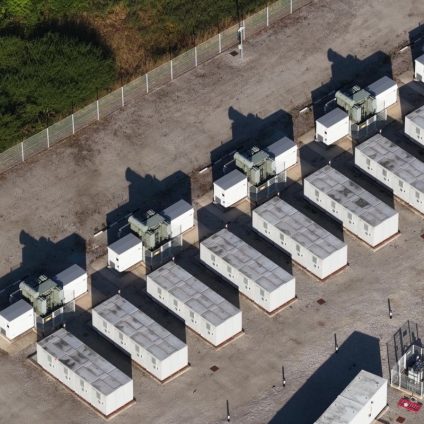 Rinnovabili • Seconda Asta Macse, ARERA fissa il premio massimo a 27.000 €/MWh/anno