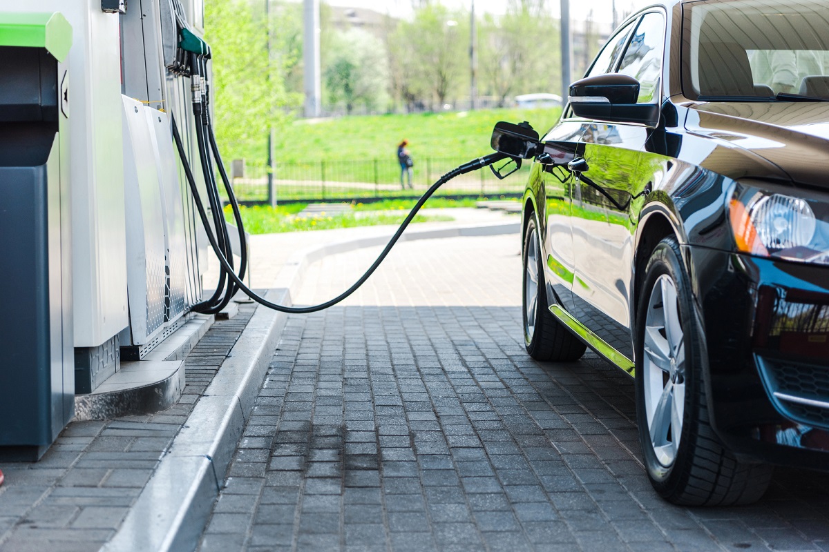 Auto elettrica si o no? Il prezzo non è più la scusa. Conviene più della benzina