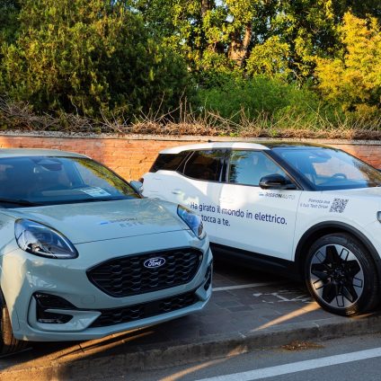 Rinnovabili • Auto elettriche in Italia: nel 2025 boom di vendite, ma target PNIEC resta un miraggio