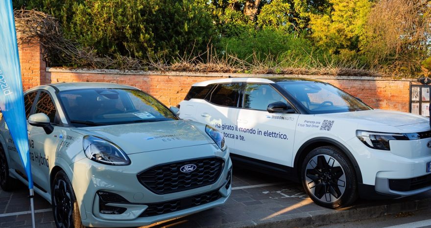 Rinnovabili • Auto elettriche in Italia: nel 2025 boom di vendite, ma target PNIEC resta un miraggio