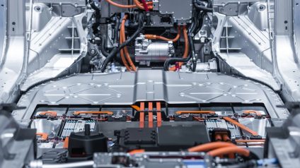 Rinnovabili • Cina produce troppe auto a ritmi elevati: c'è rischio per la qualità della batterie?