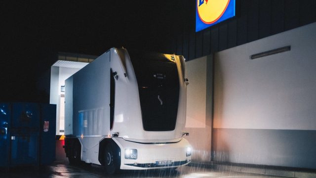 Rinnovabili • Camion a guida autonoma, il test in Germania per la grande distribuzione