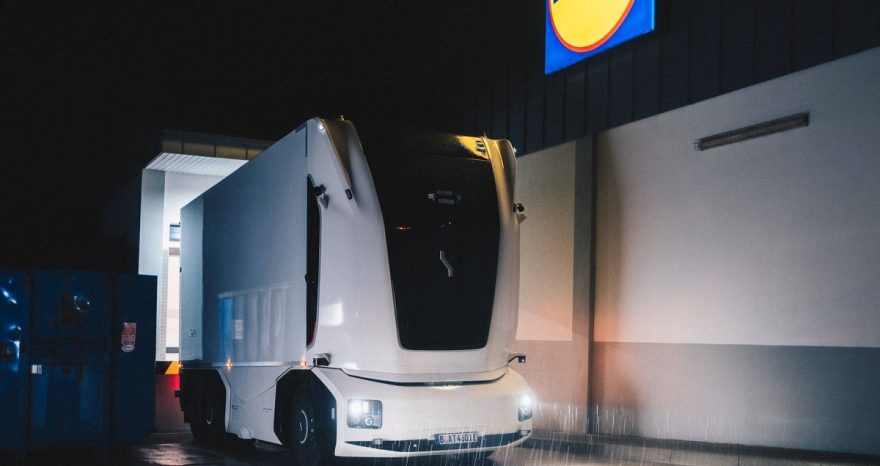 Rinnovabili • Camion a guida autonoma, il test in Germania per la grande distribuzione