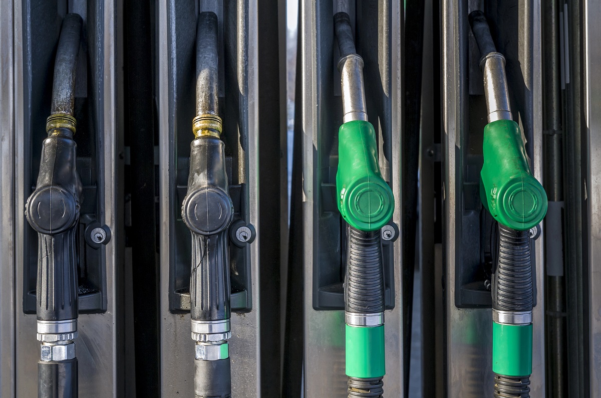 Caos carburanti. Buon esempio di Eni e IP, ma l'Ue non offre soluzioni. Ognuno faccia per sè. Possibile?