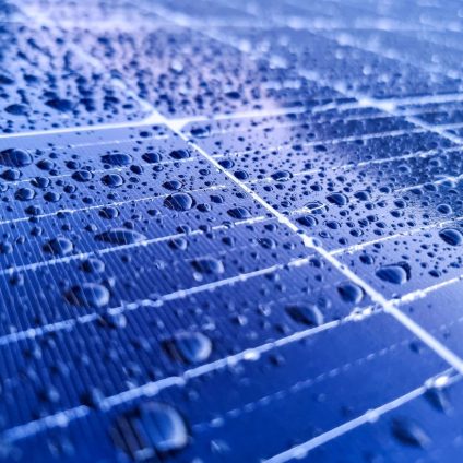 Rinnovabili • Celle solari sottomarine, ora funzionano anche a 10 m di profondità