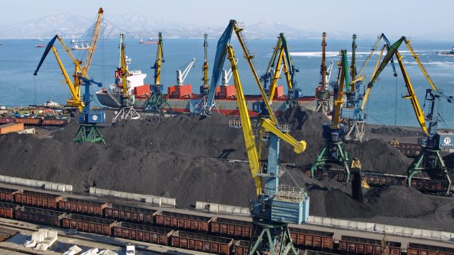 Rinnovabili • IEA: La crisi del gas fa impennare il consumo di carbone verso un nuovo record