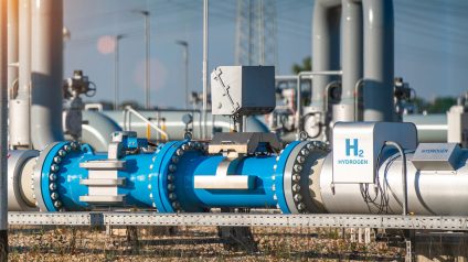 Rinnovabili • Idrogeno, la sicurezza energetica spinge gli investimenti sopra i 130 miliardi