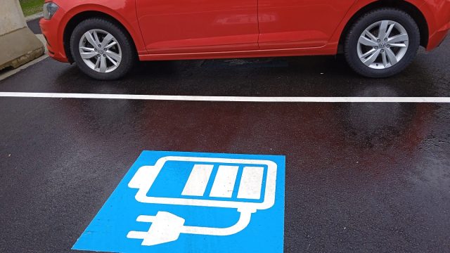 Rinnovabili • Immatricolazioni auto, finito l'effetto bonus sulle elettriche. Che succede ora?