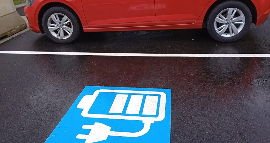 Rinnovabili • Immatricolazioni auto, finito l'effetto bonus sulle elettriche. Che succede ora?