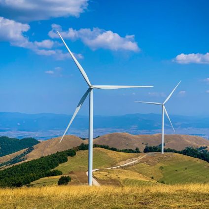 Rinnovabili • Rinnovabili bloccate: in Italia 150 GW fermi tra burocrazia e NIMBY