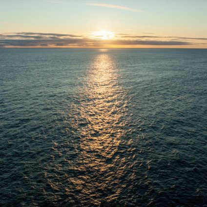 Rinnovabili • Allarme Copernicus: oceani più caldi a ritmi record, livello del mare sale di 4,2 mm l'anno